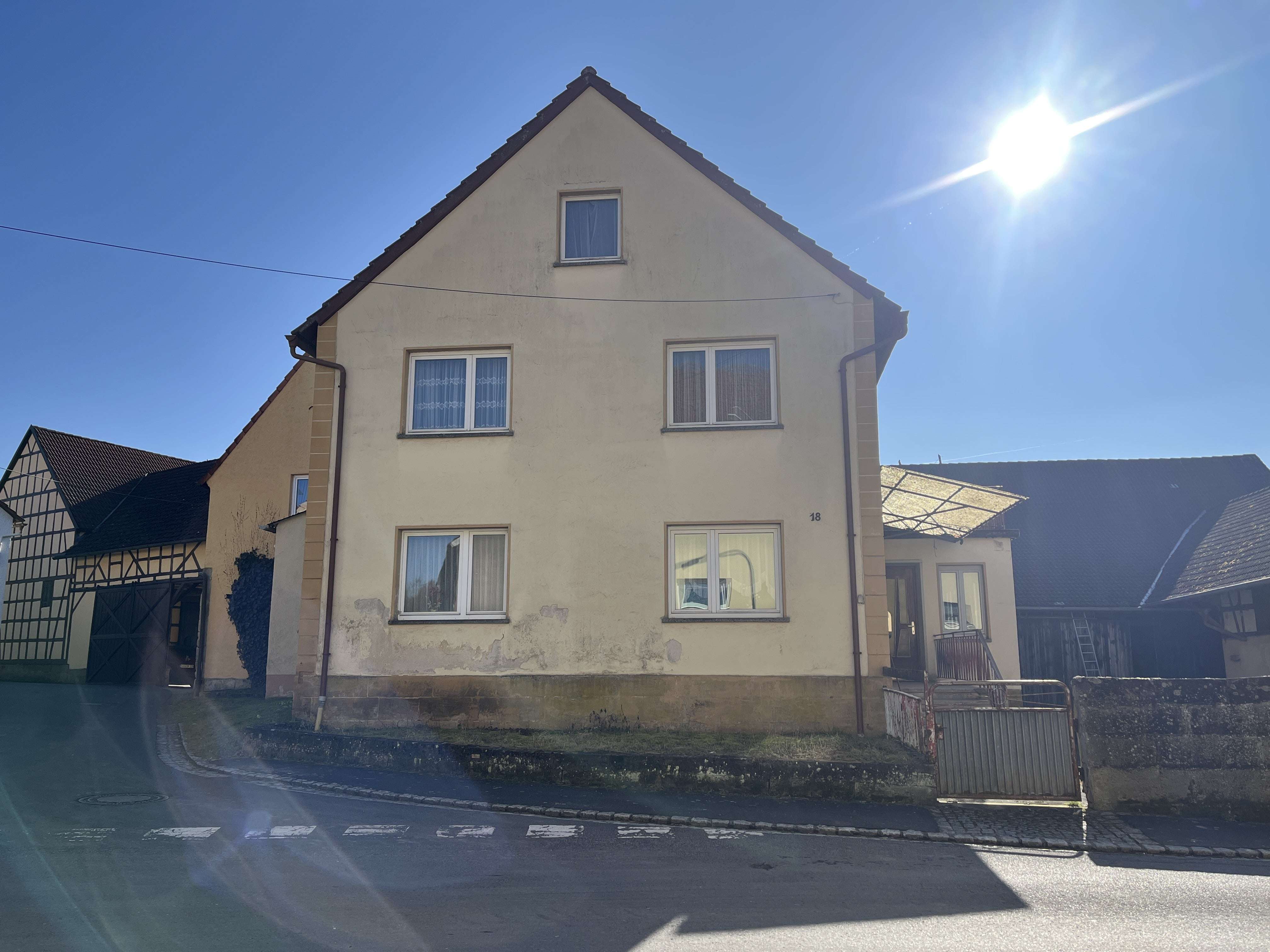 Thumbnail-Haus zum Kaufen in Ebern 85.000,00 € 190 m²