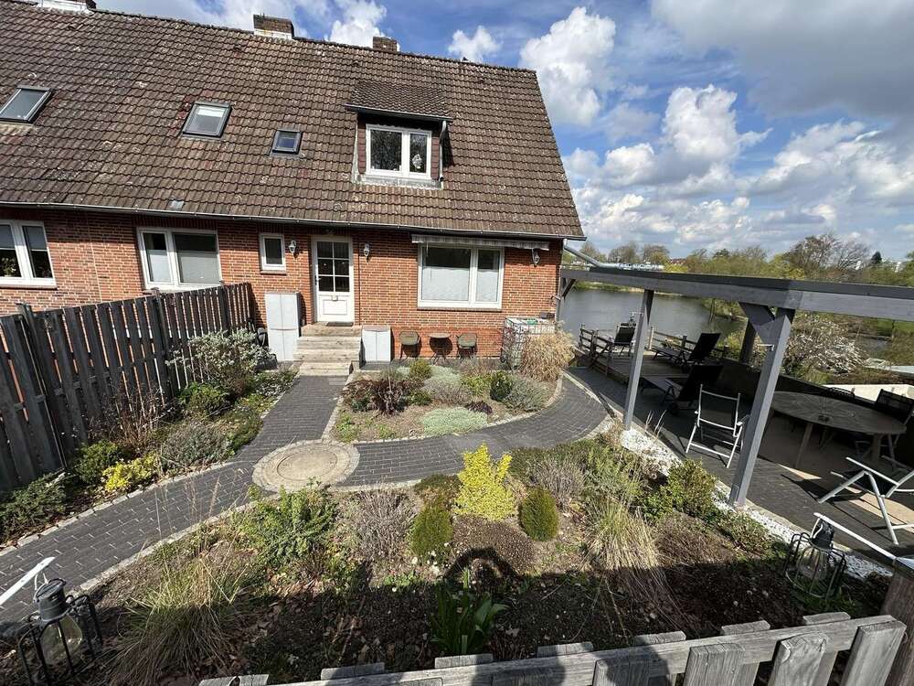 Thumbnail-Haus zum Kaufen in Bad Oldesloe 879.000,00 € 208 m²