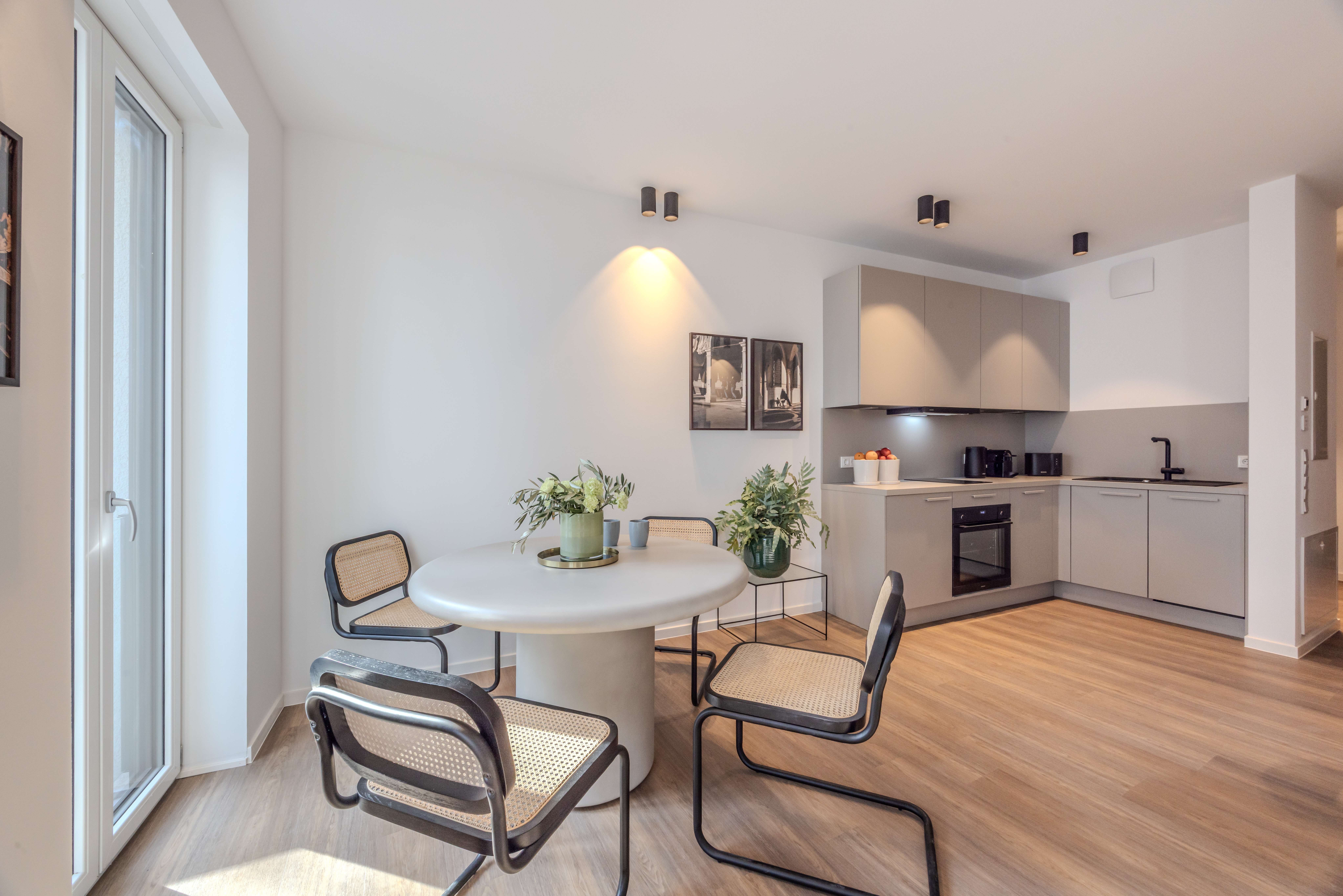 Thumbnail-Wohnung zum Mieten in Frankfurt 1.300,00 € 52 m²