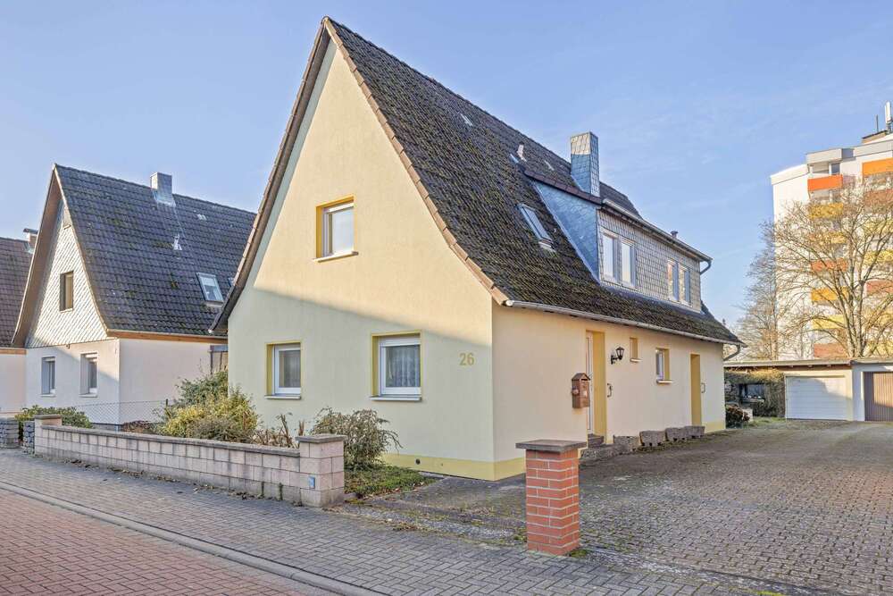 Thumbnail-Haus zum Kaufen in Celle 249.000,00 € 180 m²