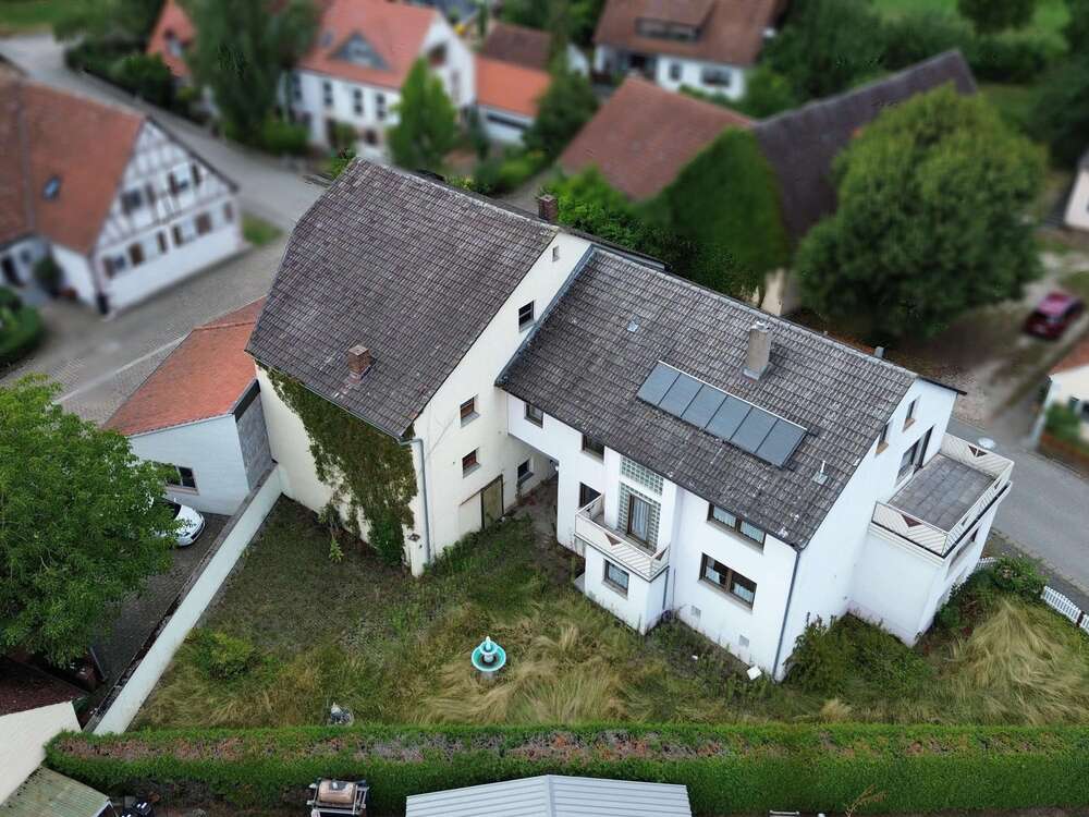 Thumbnail-Haus zum Kaufen in Gunzenhausen 299.000,00 € 185 m²