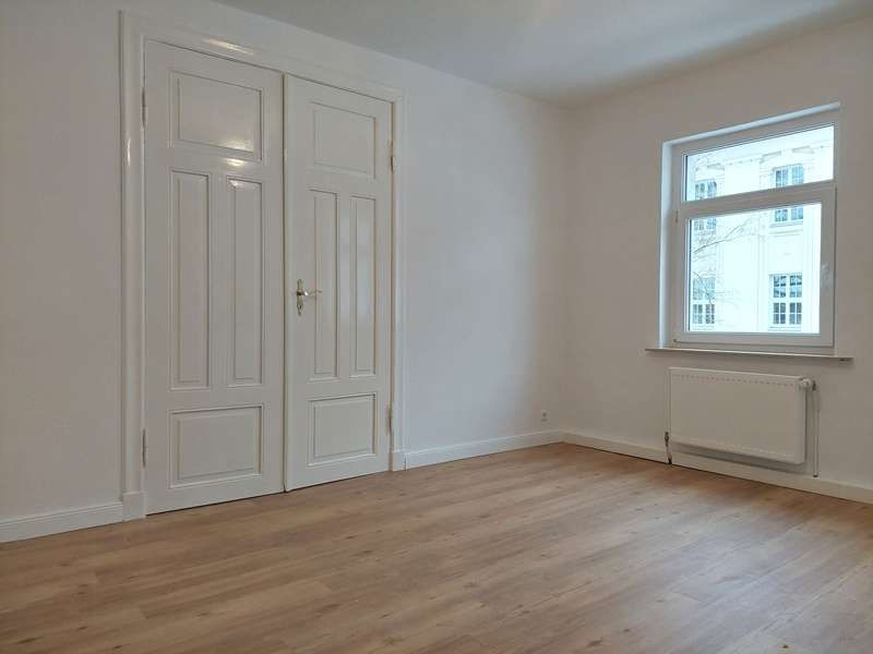 Thumbnail-Wohnung zum Mieten in Schwerin 1.300,00 € 104 m²