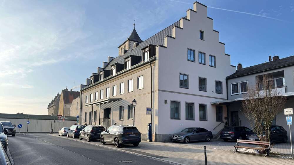 Thumbnail-Büro in Haßfurt 2.250,00 € 225 m²