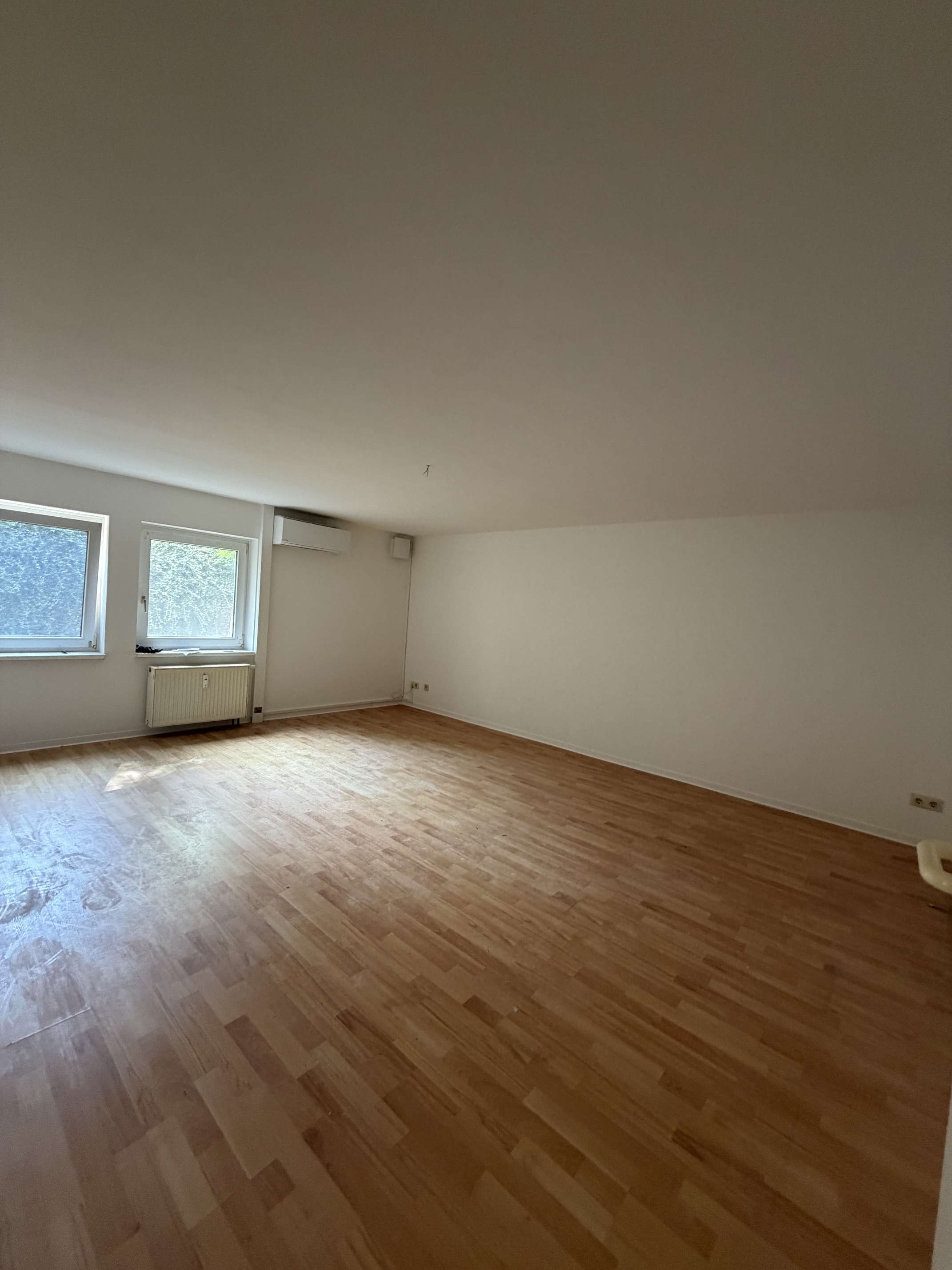Thumbnail-Wohnung zum Mieten in Halle (Saale) 405,00 € 54.9 m²