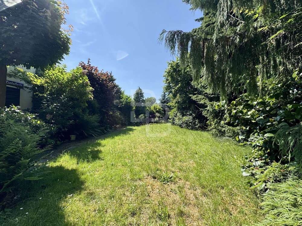 Thumbnail-Haus zum Kaufen in Köln 619.000,00 € 201 m²