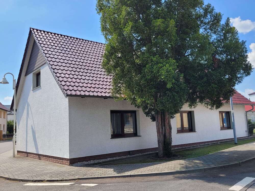 Thumbnail-Haus zum Kaufen in Gorden-Staupitz 169.000,00 € 120 m²