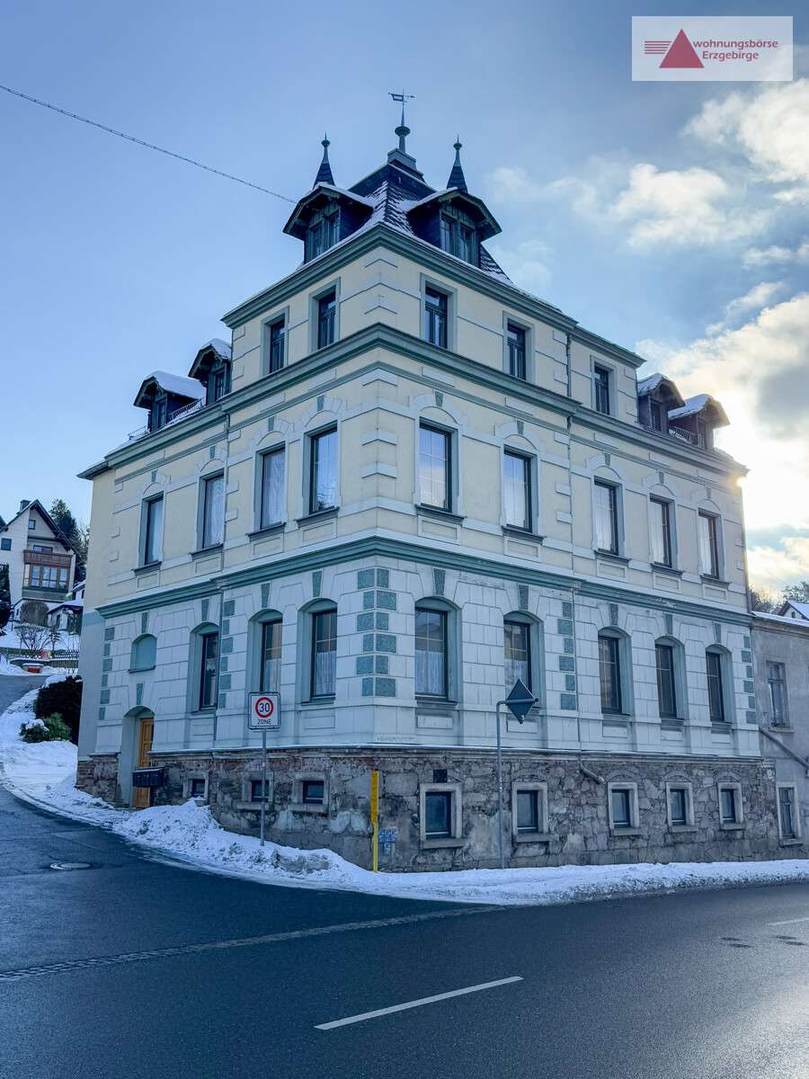 Thumbnail-Haus zum Kaufen in Grünhain-Beierfeld 120.000,00 € 307.65 m²