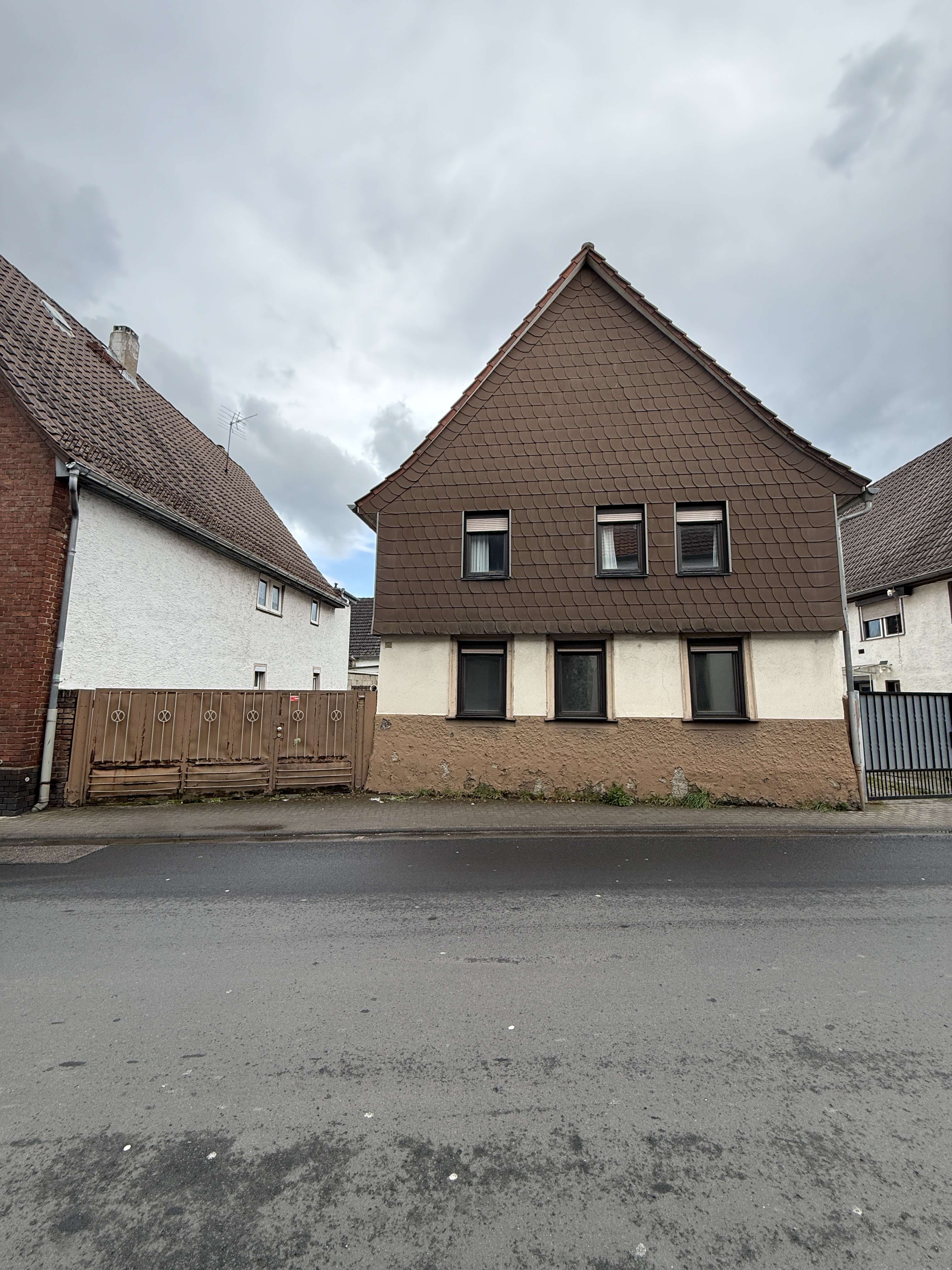 Thumbnail-Haus zum Kaufen in Klein-Auheim 230.000,00 € 214 m²