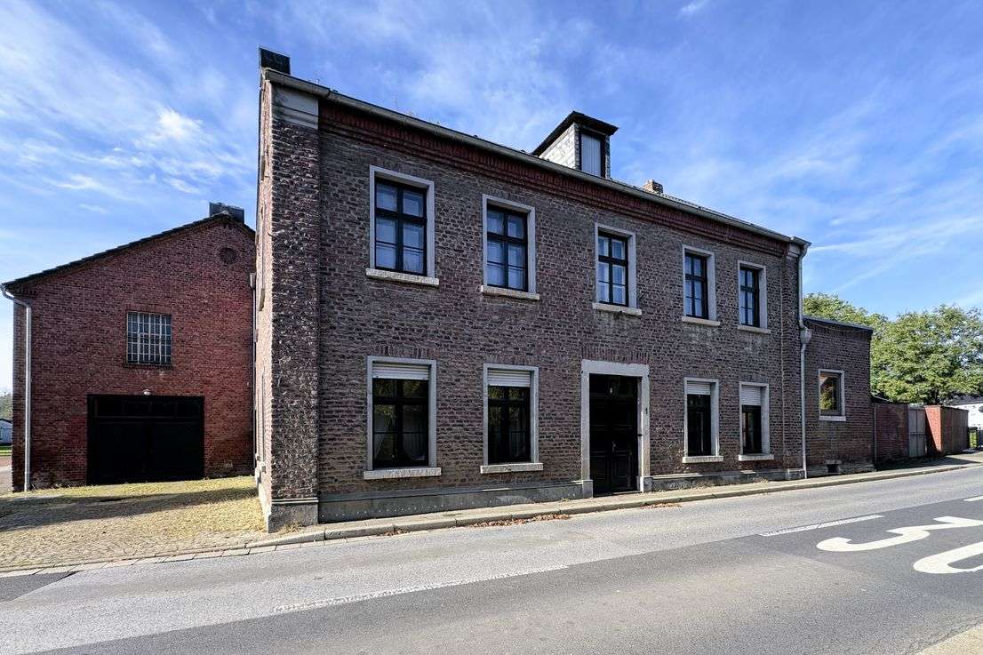 Thumbnail-Haus zum Kaufen in Heinsberg-Randerath 545.000,00 € 194 m²