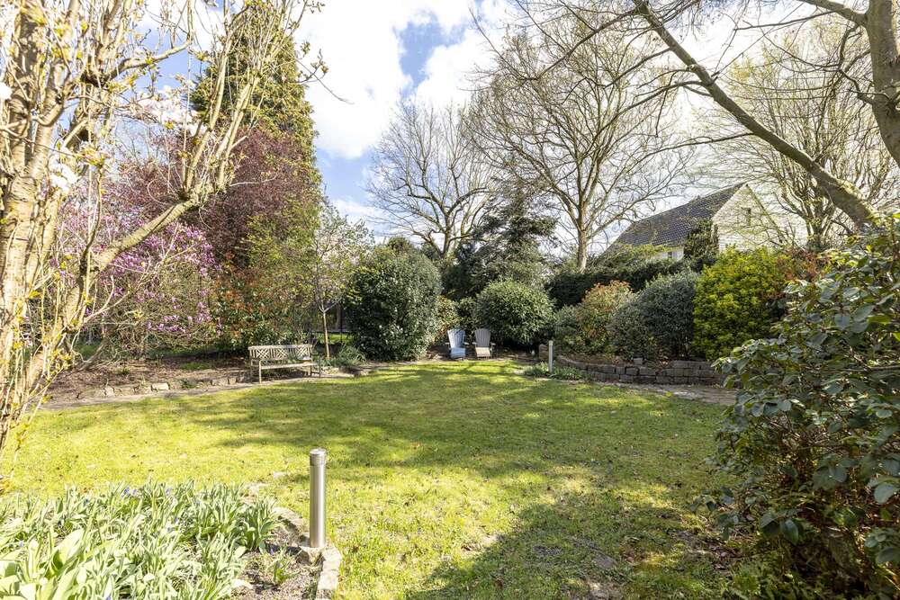 Thumbnail-Haus zum Kaufen in Neuss 829.000,00 € 170 m²