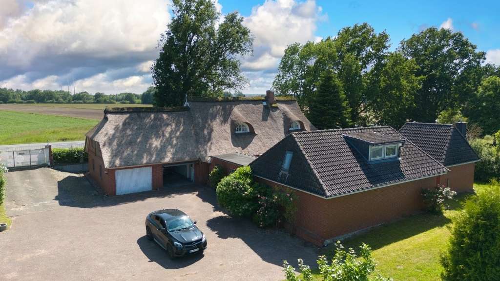 Thumbnail-Haus zum Kaufen in Winsen-Luhe Gehrden 625.000,00 € 253 m²