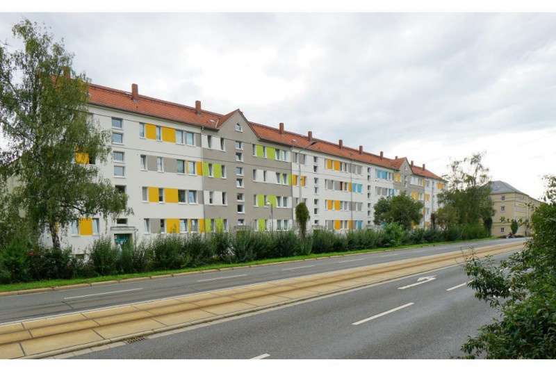 Thumbnail-Wohnung zum Mieten in Plauen 331,19 € 57.8 m²