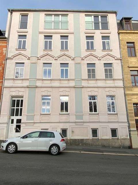Thumbnail-Wohnung zum Kaufen in Plauen 55.000,00 € 69.76 m²