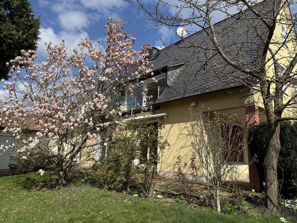 Thumbnail-Haus zum Kaufen in Bad Homburg 2.150.000,00 € 195 m²