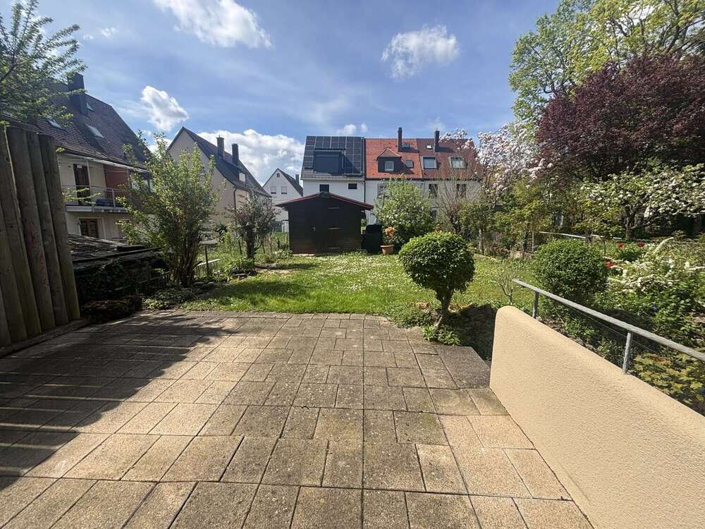 Thumbnail-Haus zum Mieten in Stuttgart 1.800,00 € 120 m²