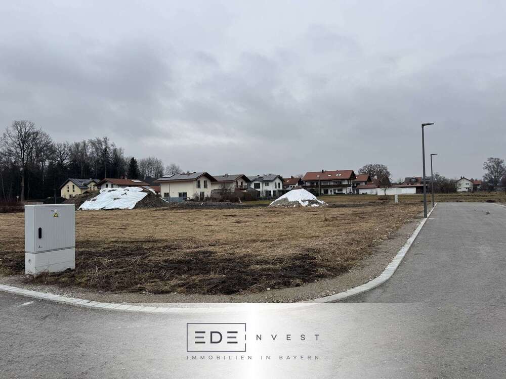 Thumbnail-Grundstück zu verkaufen in Großkarolinenfeld 497.000,00 € 612 m²