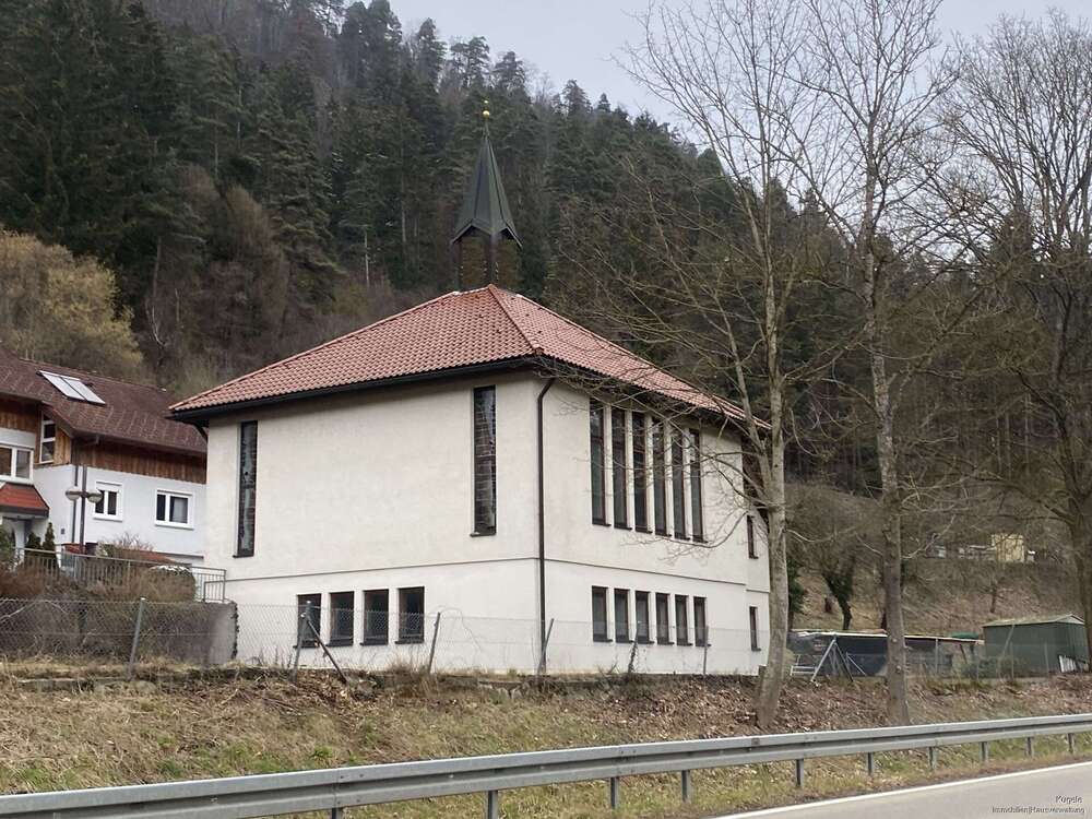 Thumbnail-Haus zum Kaufen in Oberndorf-Aistaig 349.000,00 € 281 m²