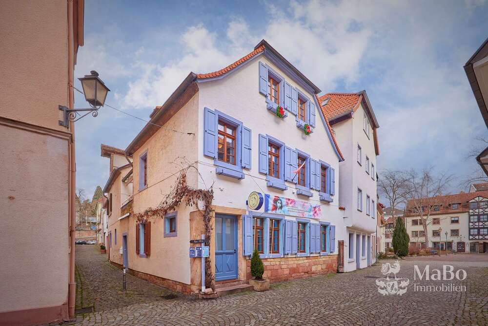 Thumbnail-Haus zum Kaufen in Neustadt an der Weinstraße 480.000,00 € 217 m²