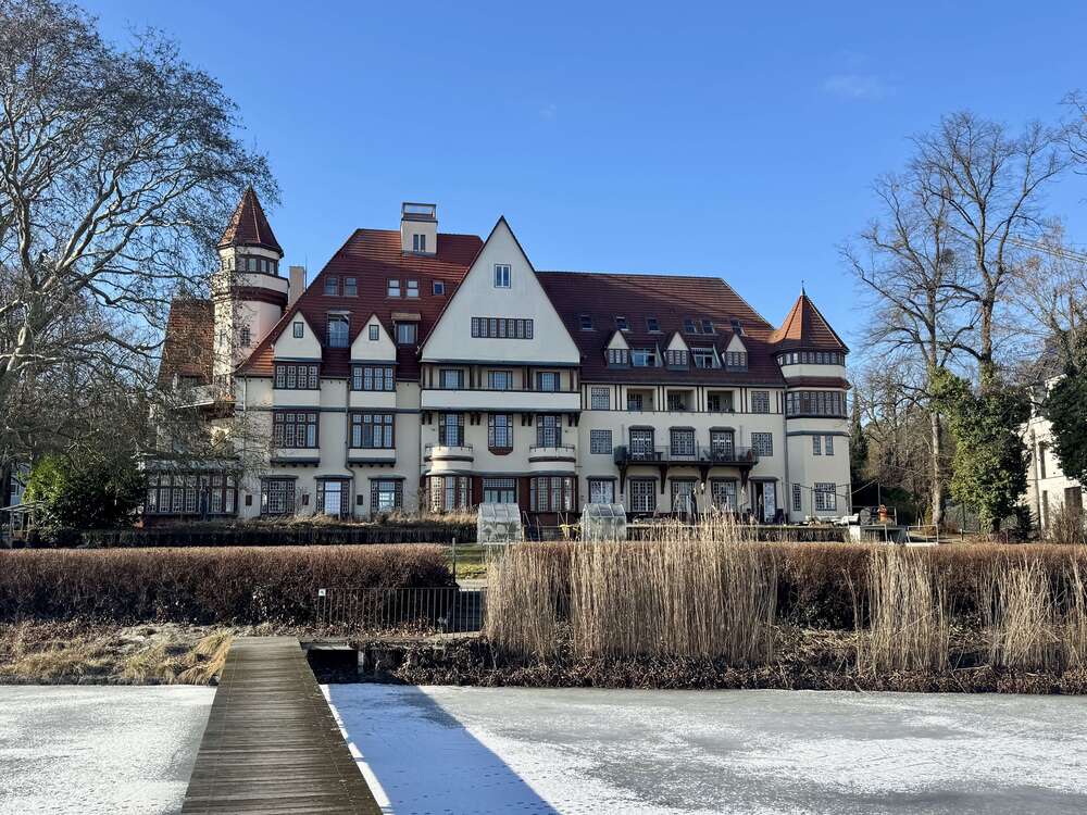 Thumbnail-Wohnung zum Mieten in Berlin 6.900,00 € 380 m²