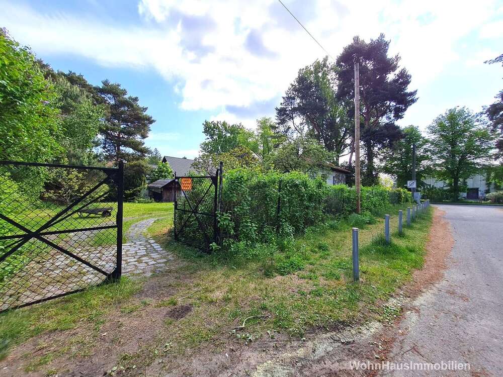 Thumbnail-Grundstück zu verkaufen in Berlin 210.000,00 € 585 m²