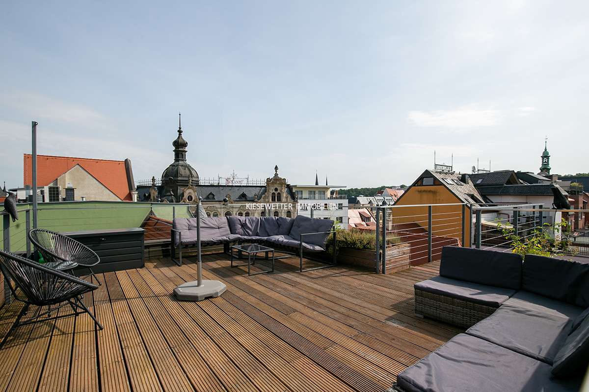 Thumbnail-Wohnung zum Kaufen in Zwickau 350.000,00 € 235 m²