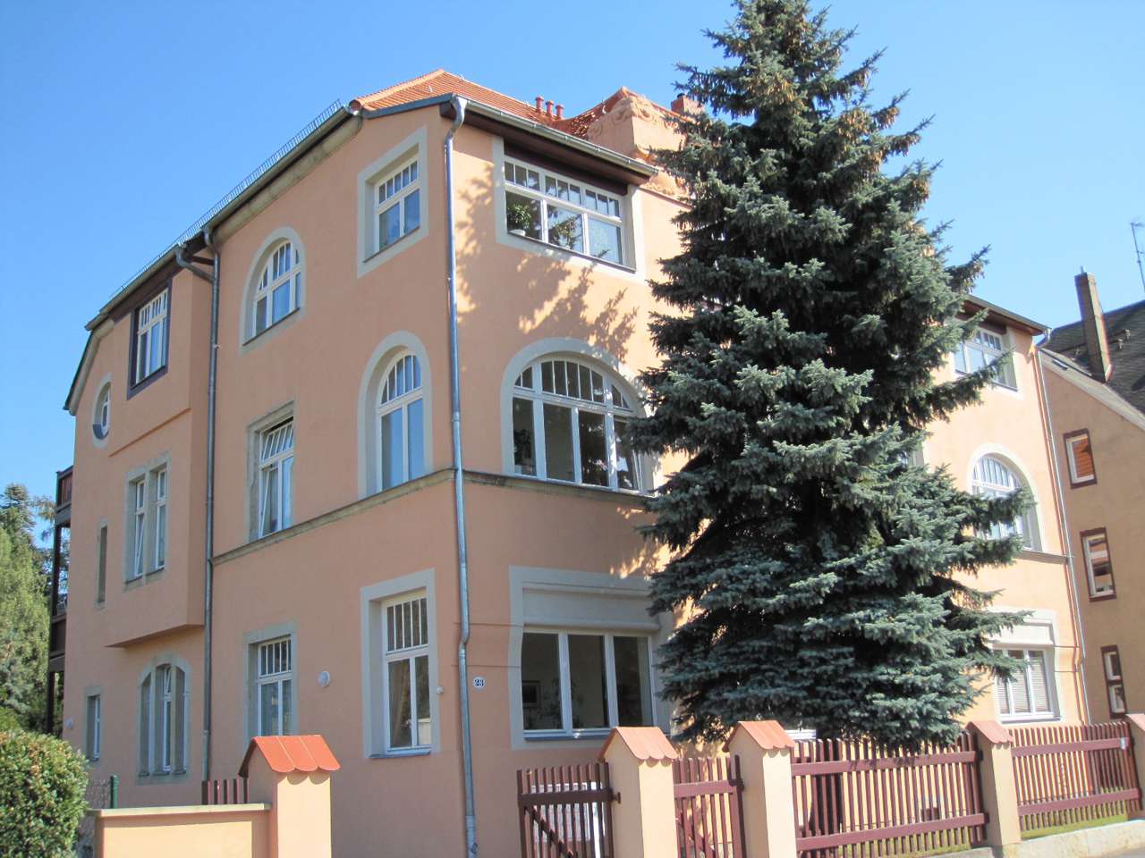 Thumbnail-Wohnung zum Kaufen in Radebeul 285.000,00 € 87.27 m²