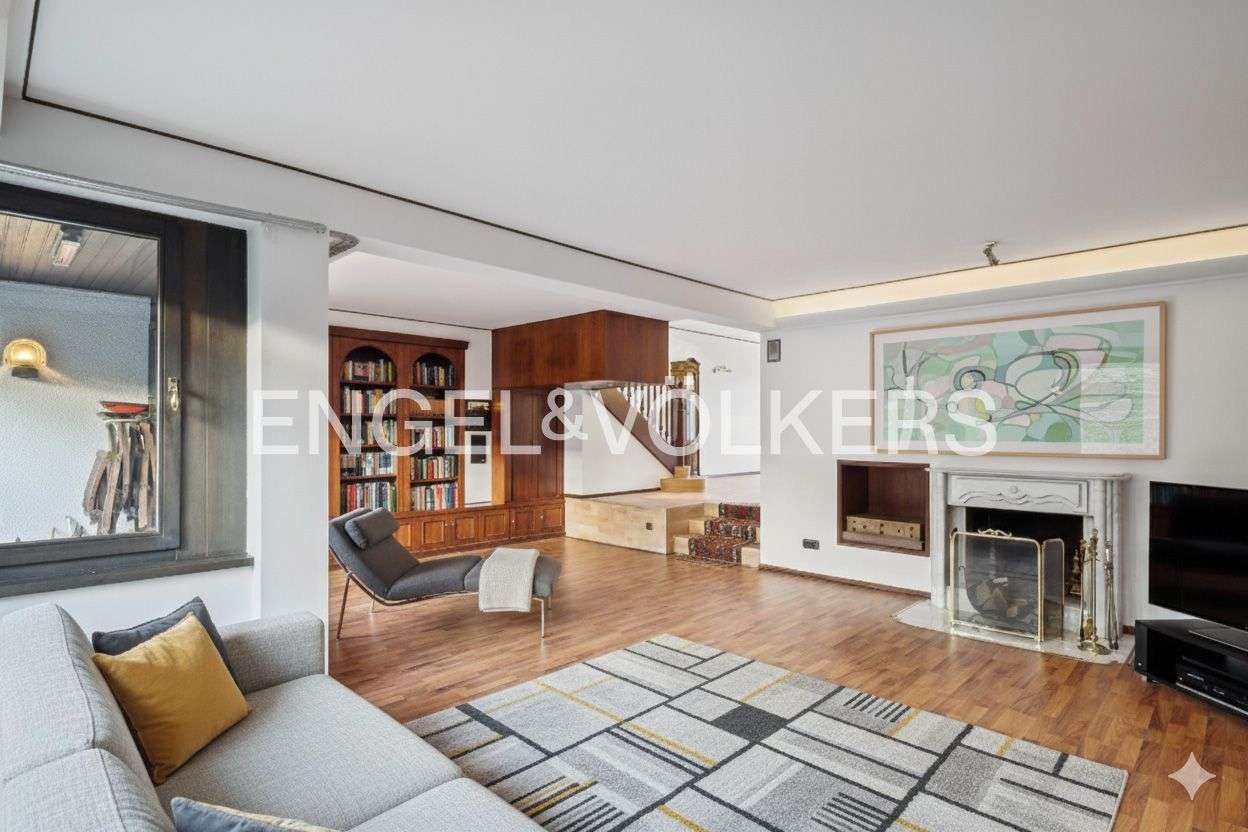 Thumbnail-Wohnung zum Kaufen in Frankfurt am Main 890.000,00 € 157 m²