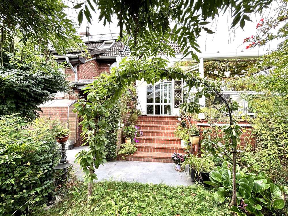 Thumbnail-Haus zum Kaufen in Hannover 598.000,00 € 187.19 m²