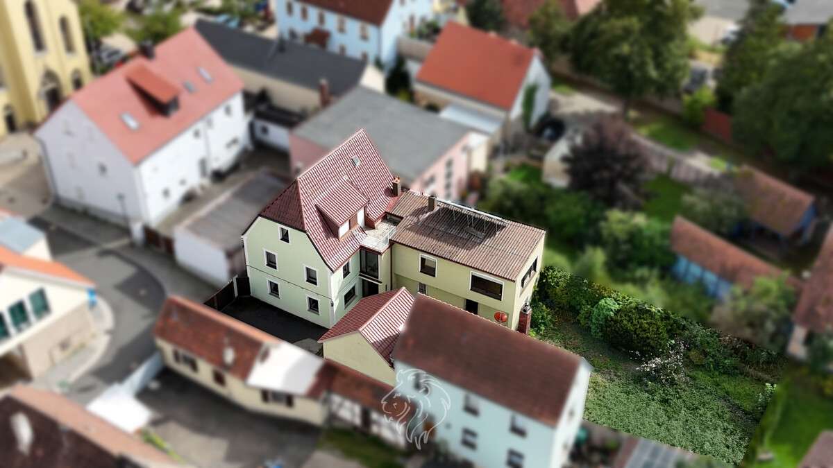 Thumbnail-Haus zum Kaufen in Rottendorf 337.000,00 € 177 m²