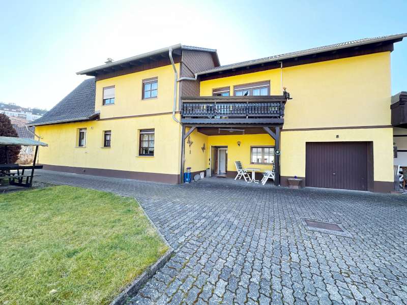 Thumbnail-Haus zum Kaufen in Hauenstein 275.000,00 € 209 m²