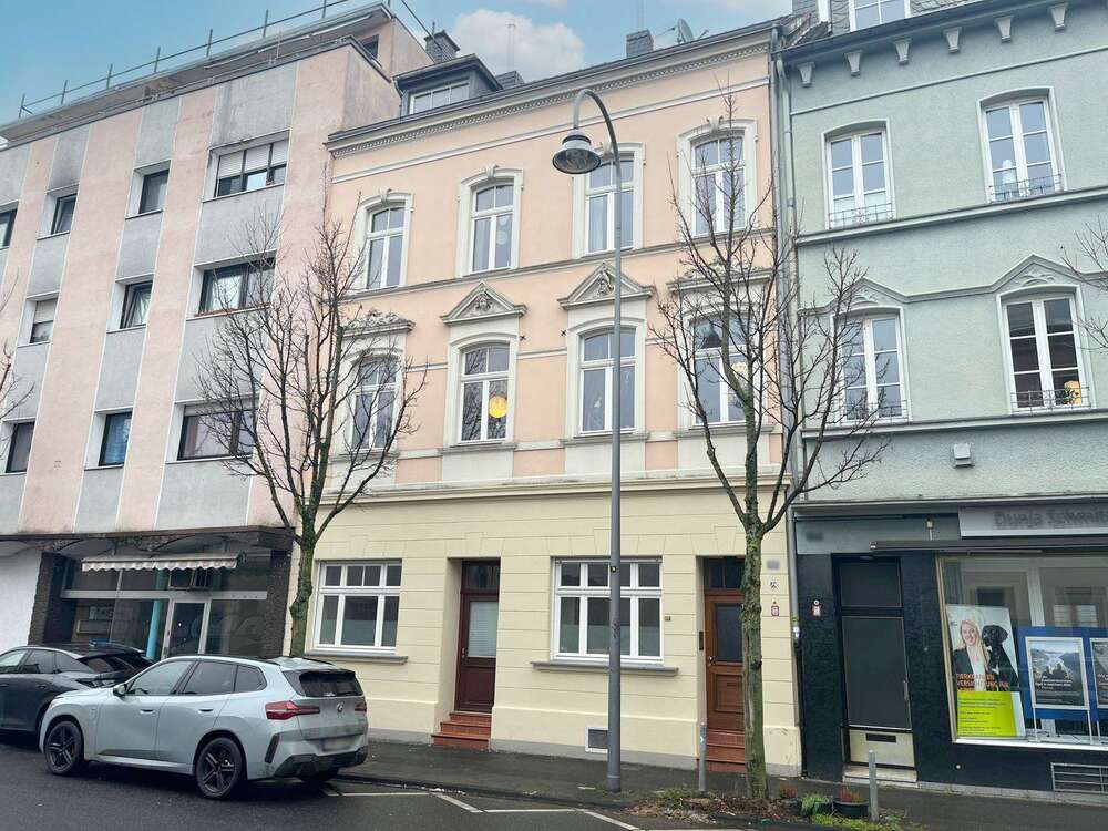Thumbnail-Haus zum Kaufen in Köln 1.650.000,00 € 492 m²