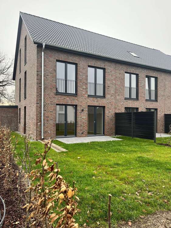 Thumbnail-Haus zum Kaufen in Brietlingen 455.000,00 € 135 m²