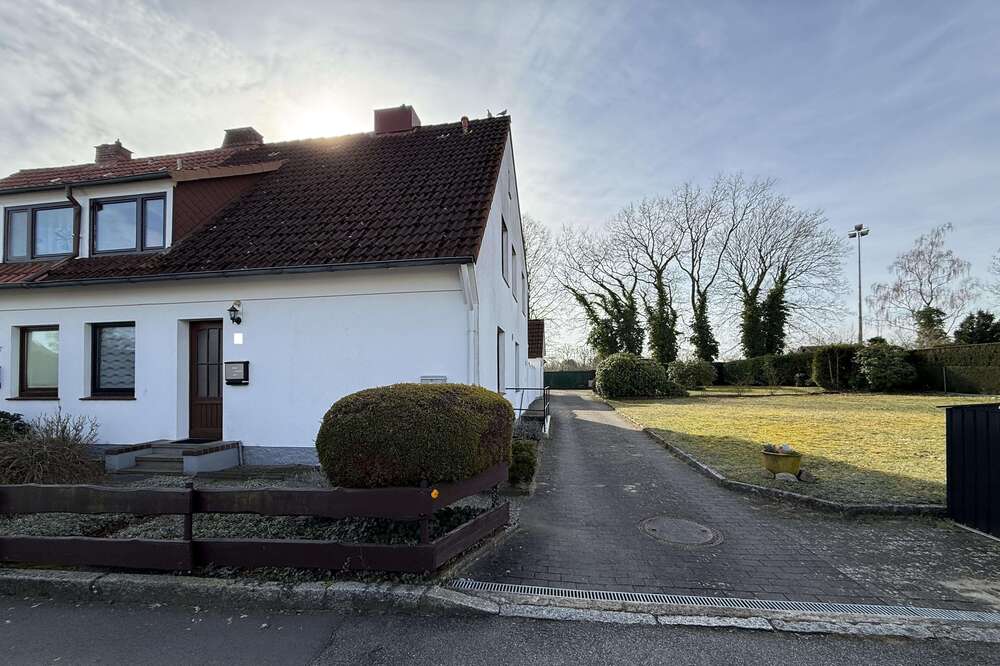 Thumbnail-Wohnung zum Kaufen in Seevetal 80.000,00 € 60.63 m²