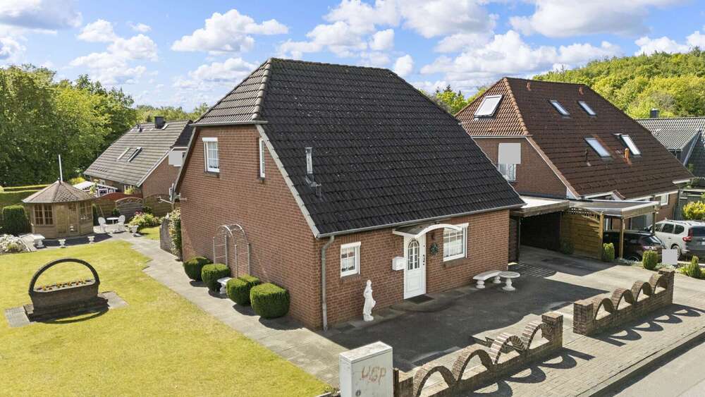 Thumbnail-Haus zum Kaufen in Lübeck Kücknitz 429.000,00 € 100 m²