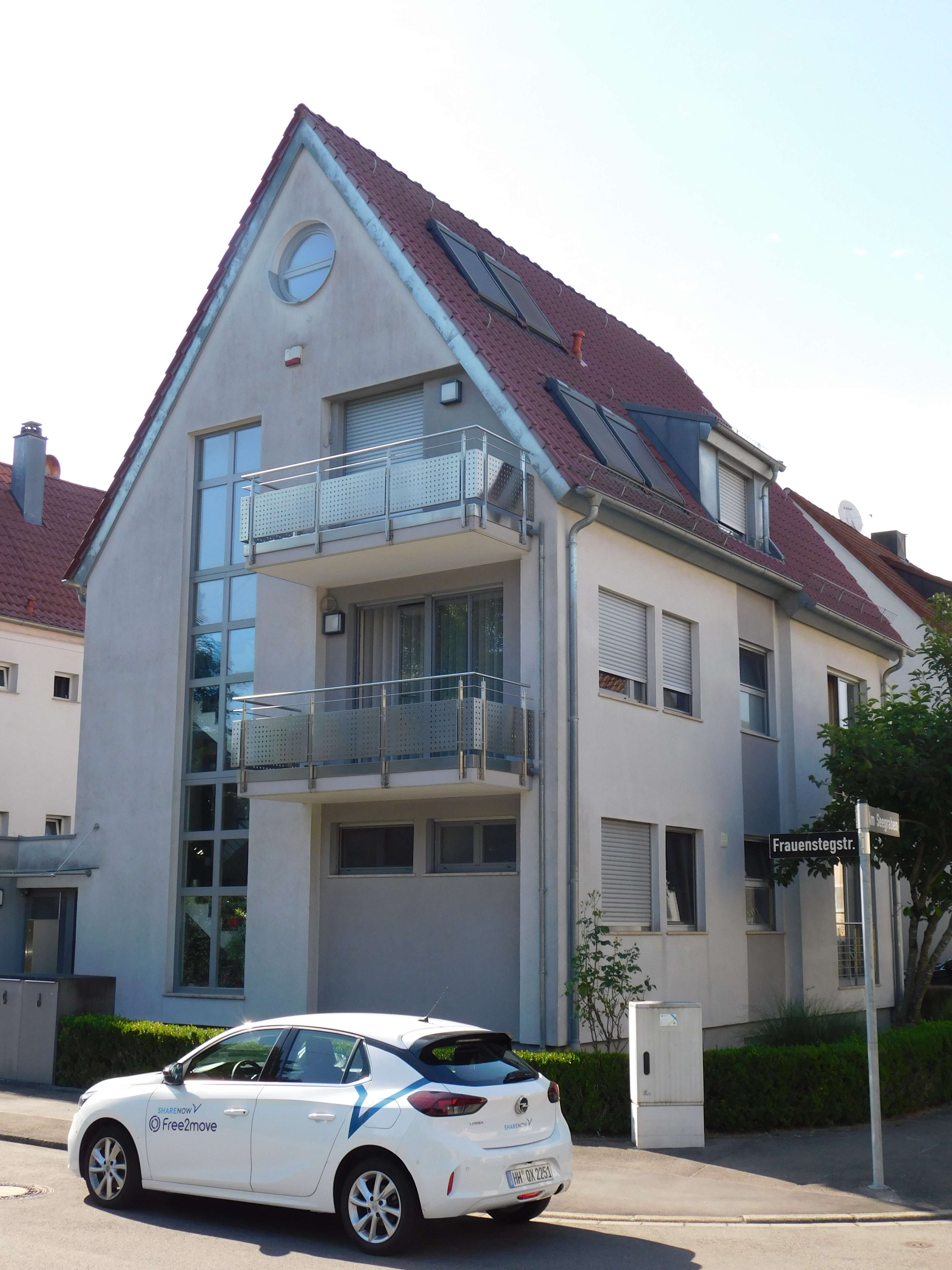 Thumbnail-Haus zum Kaufen in Stuttgart-Zuffenhausen 1.390.000,00 € 255 m²