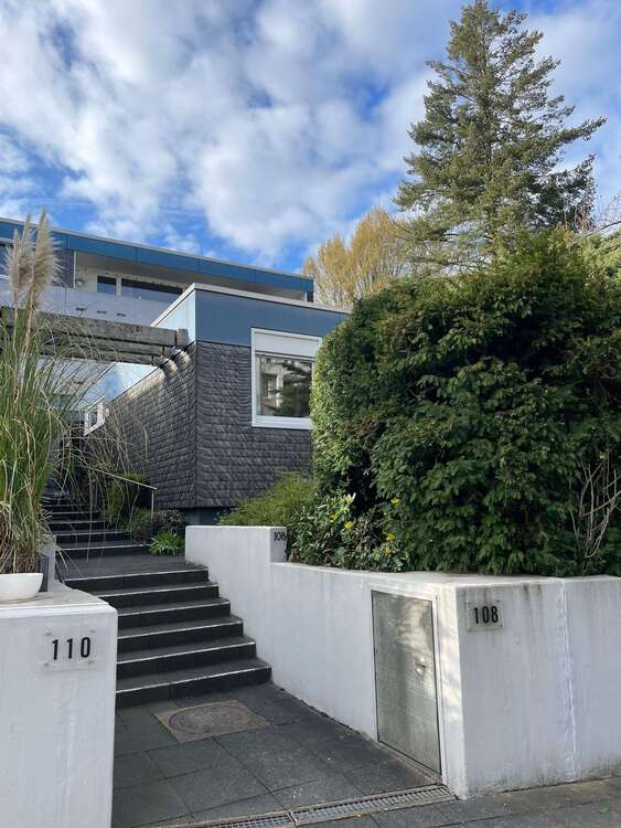 Thumbnail-Haus zum Mieten in Bonn 1.650,00 € 127 m²