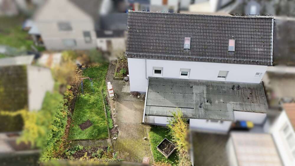 Thumbnail-Haus zum Kaufen in Dillenburg 195.000,00 € 211 m²