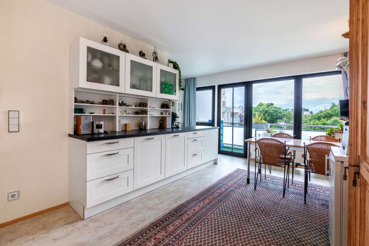 Thumbnail-Wohnung zum Kaufen in Wiesbaden Sonnenberg 294.500,00 € 64.58 m²