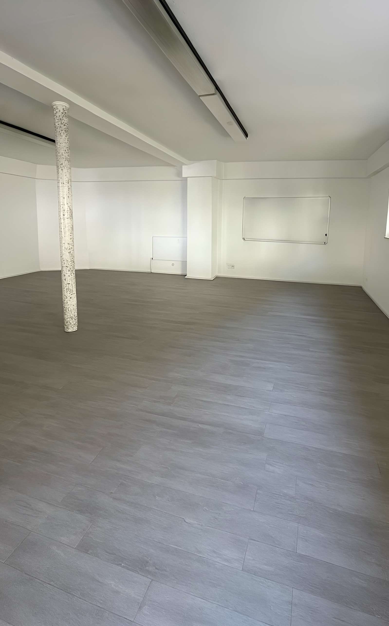 Thumbnail-Büro in Altenstadt 990,00 € 136 m²