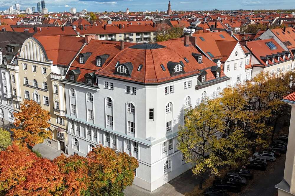 Thumbnail-Wohnung zum Kaufen in München 3.800.000,00 € 248 m²