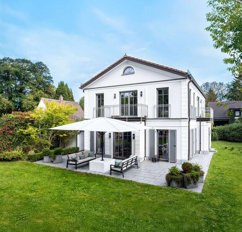 Thumbnail-Haus zum Kaufen in München 4.550.000,00 € 236 m²