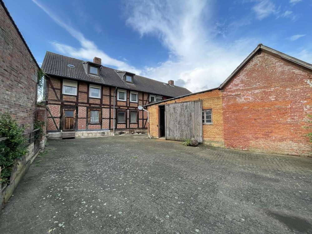 Thumbnail-Haus zum Kaufen in Süpplingenburg 95.000,00 € 200 m²
