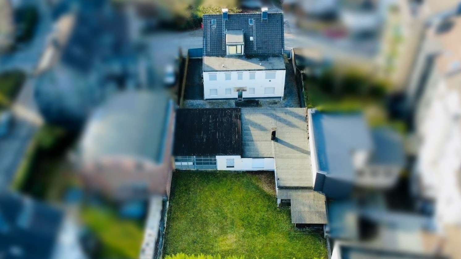 Thumbnail-Haus zum Kaufen in Wuppertal 398.000,00 € 272 m²
