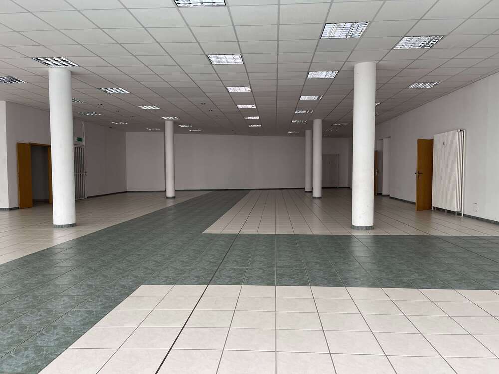 Thumbnail-Einzelhandel in Merseburg 8.000,00 € 800 m²