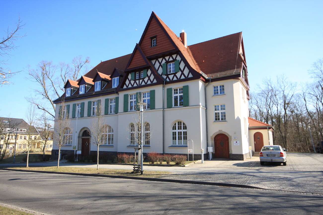 Thumbnail-Wohnung zum Mieten in Dallgow-Döberitz 2.250,00 € 145 m²