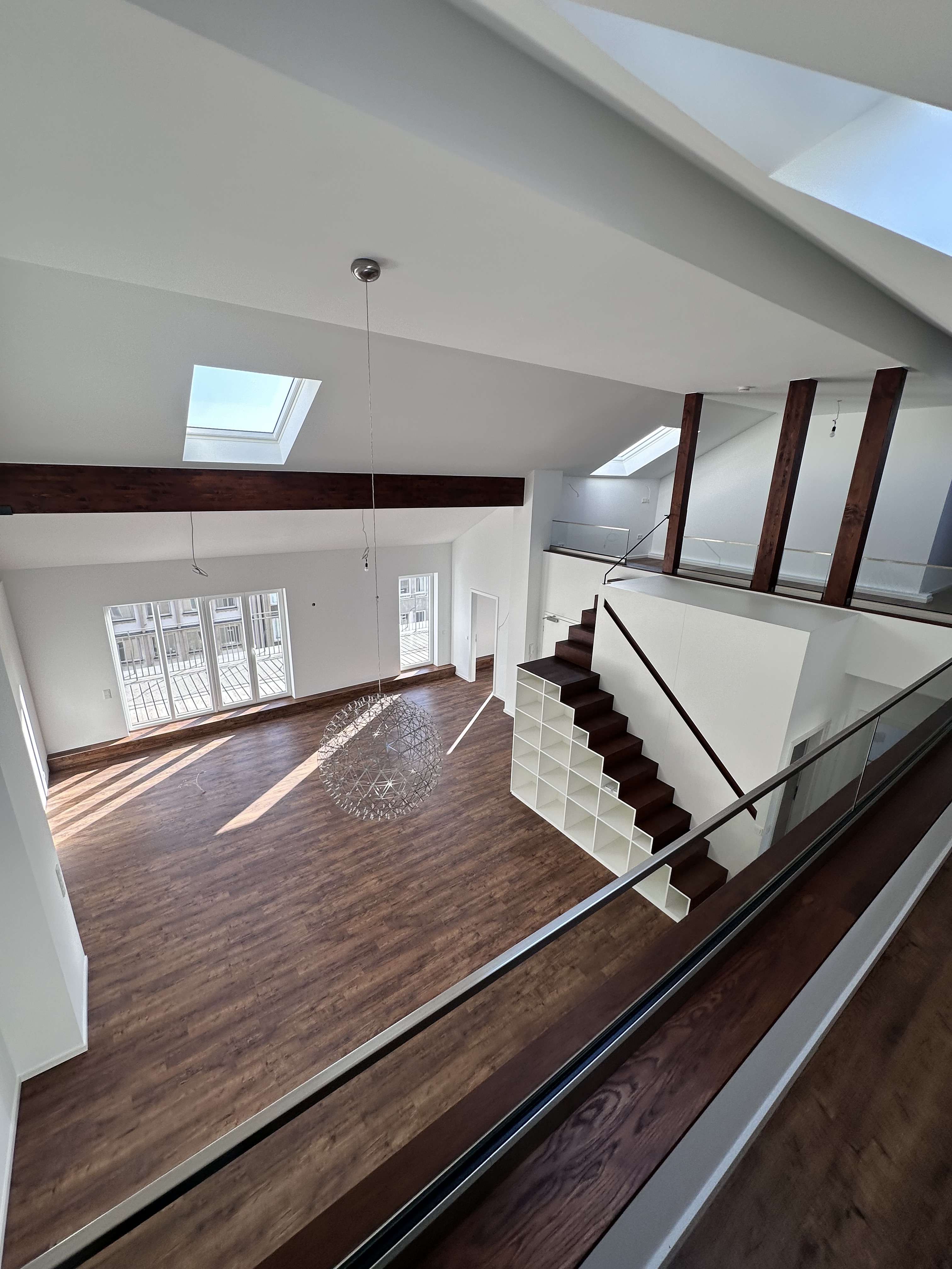 Thumbnail-Wohnung zum Mieten in Düsseldorf 3.150,00 € 183 m²