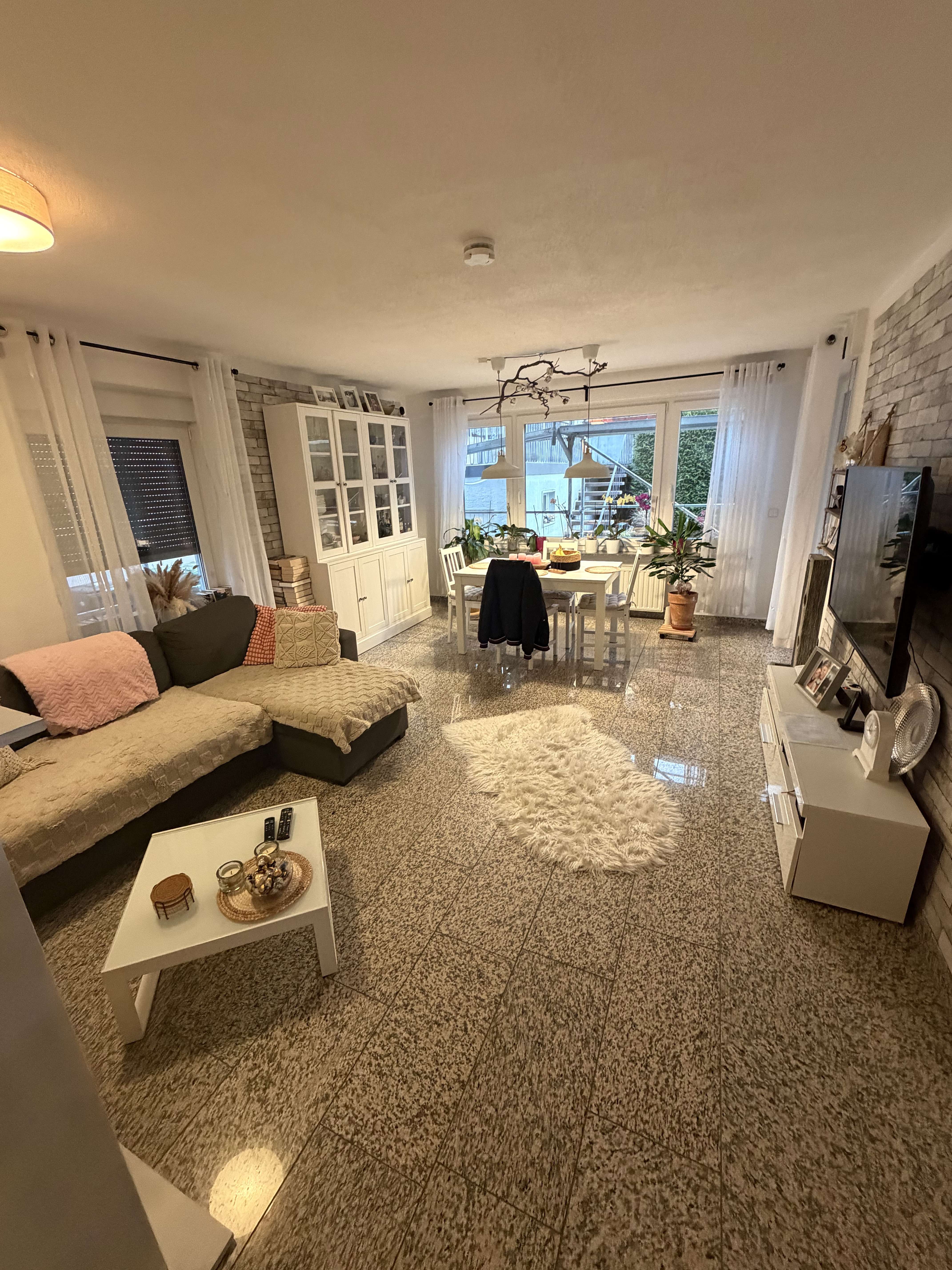 Thumbnail-Wohnung zum Kaufen in Ludwigsburg 295.000,00 € 70 m²