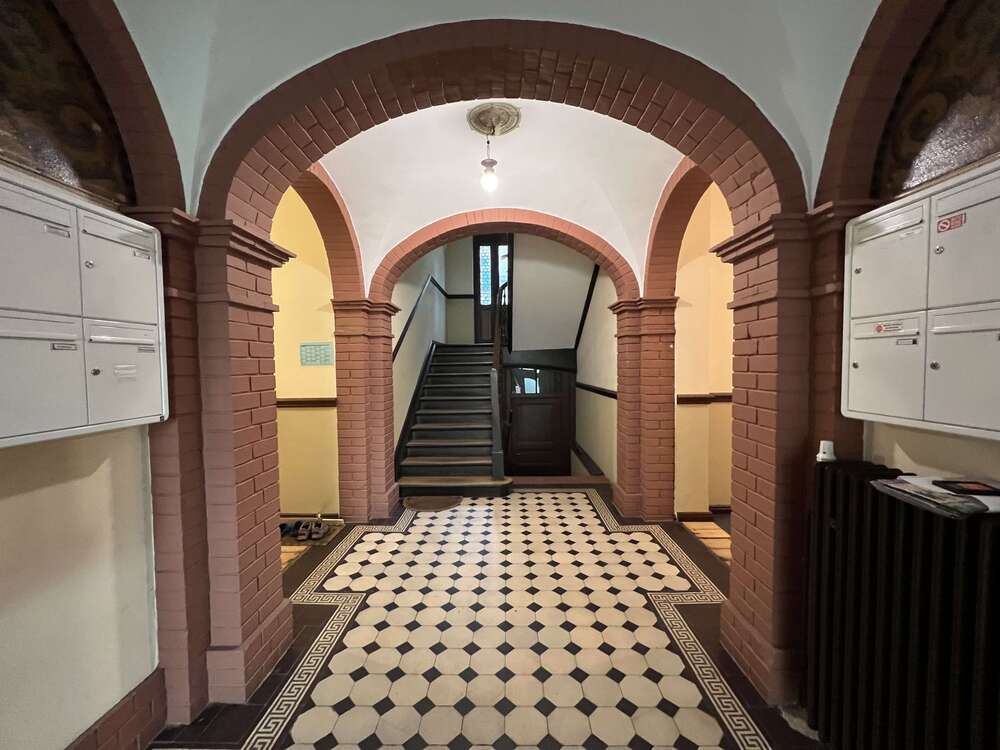 Thumbnail-Wohnung zum Kaufen in Wiesbaden 249.000,00 € 48.81 m²