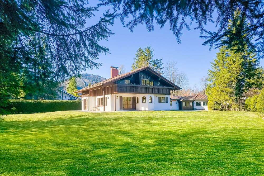 Thumbnail-Haus zum Kaufen in Schliersee 2.280.000,00 € 326 m²