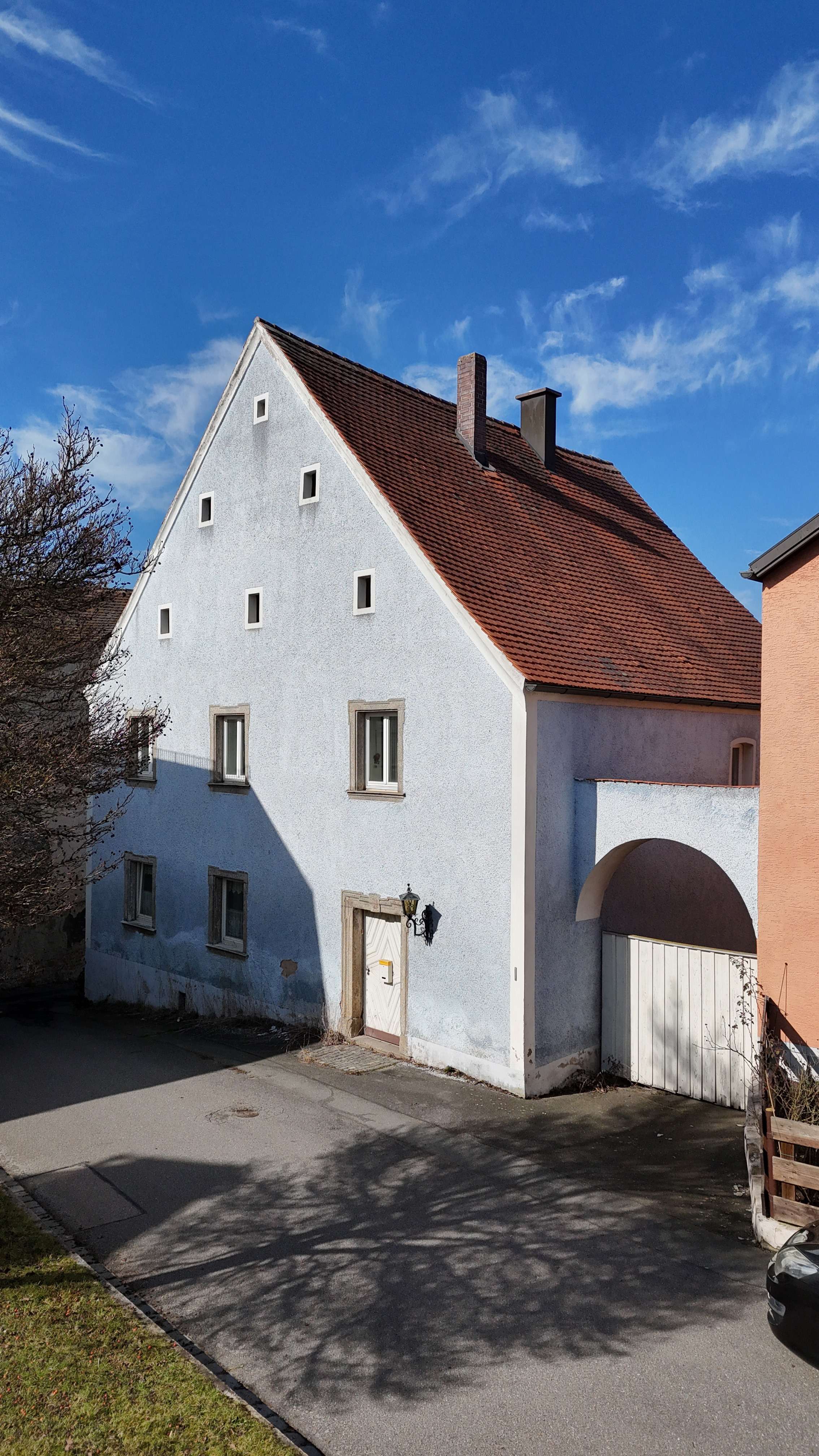 Thumbnail-Haus zum Kaufen in Luhe-Wildenau 195.000,00 € 200 m²